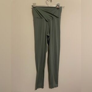 Aerie Offline High Waisted Leggings | color olive daze | size medium‎